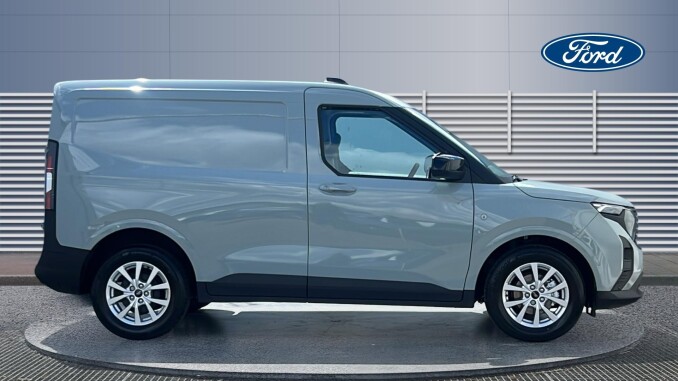Ford Transit Courier Diesel 1.5 EcoBlue Limited Van - Image 5